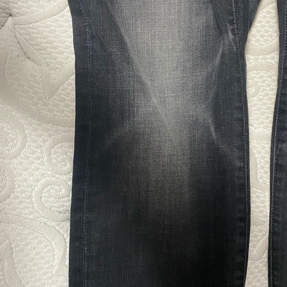 DKNY Jeans - Picture 3 of 3